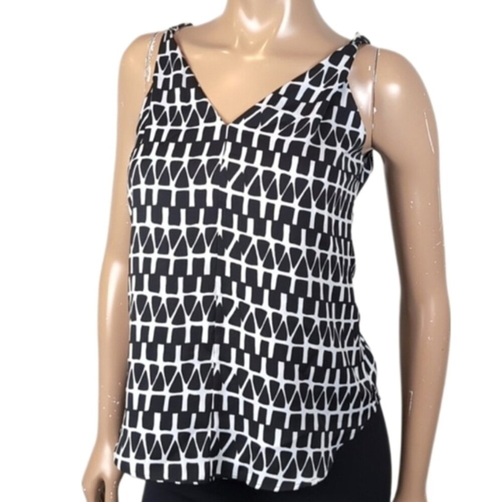 Banana Republic Twist Strap Sleeveless Blouse Black Vneck Geometric Top Size 2